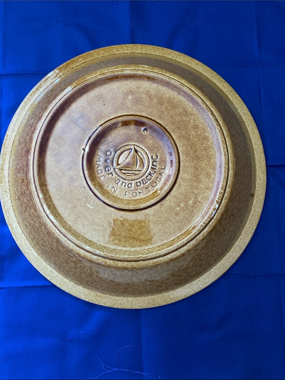 Ceramic Apple Pie Covered Serving Dish - Red Apple Design - Picture 4 of 7